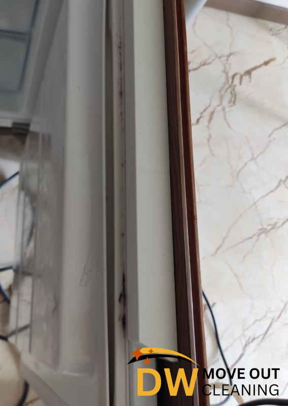 fridge-cleaning-move-out-cleaning-singapore-condo-queenstown-1