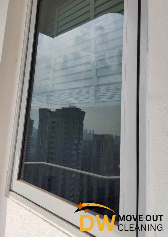 window-cleaning-move-out-cleaning-dw-move-out-cleaning-singapore-condo-queenstown-1