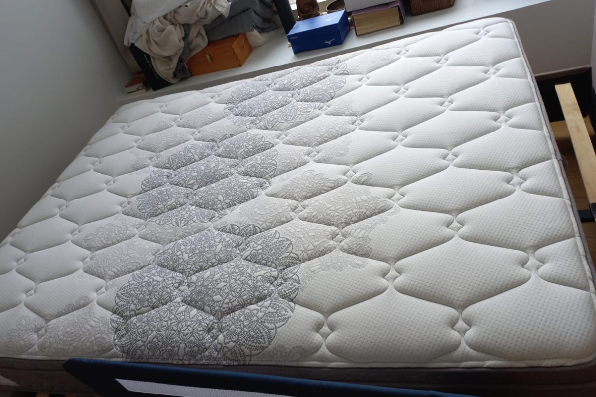 bed-deep-cleaning-move-out-cleaning-singapore-condo-river-valley-2
