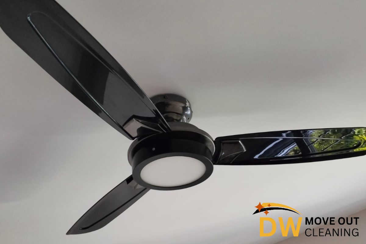 ceiling-fan-cleaning-service-dw-move-out-cleaning-singapore-hdb-yishun-2